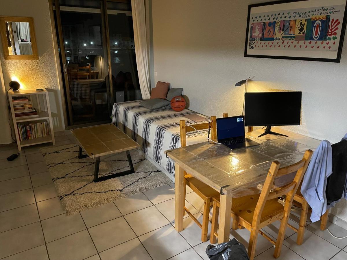 T2 Sur Marina Avec Vue Spectaculaire Apartment Le Barcares Bagian luar foto